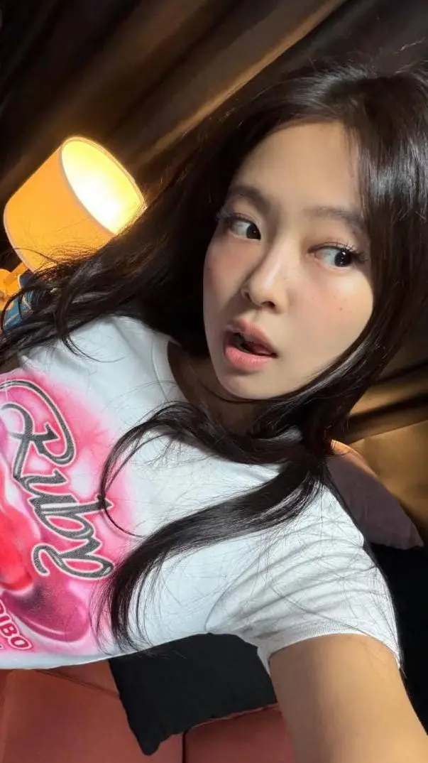 ai character: Jennie background