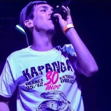 chat with ai character: Milo j