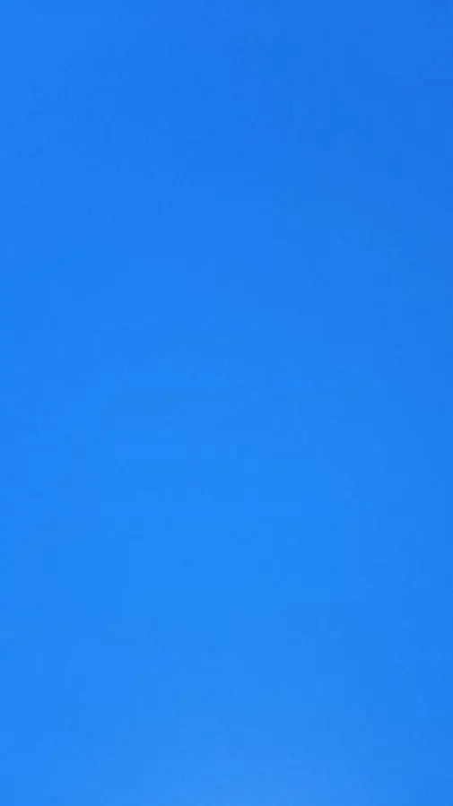 ai character: María  background