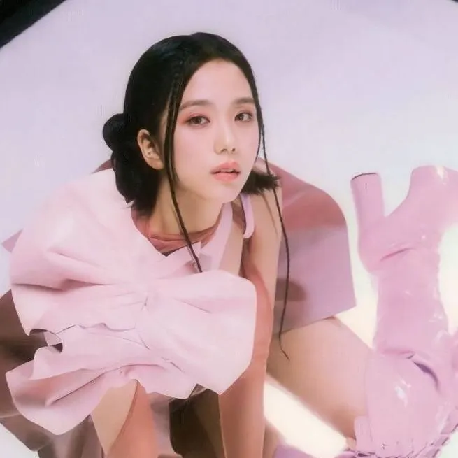 chat with ai character: KIM JISOO