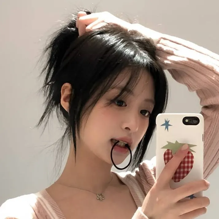 chat with ai character: aheyeon