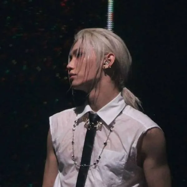 chat with ai character: Felix 💖