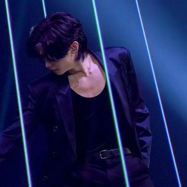 chat with ai character: Felix 🗿👌