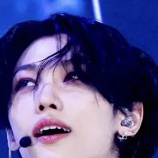 chat with ai character: FELIX 🫦