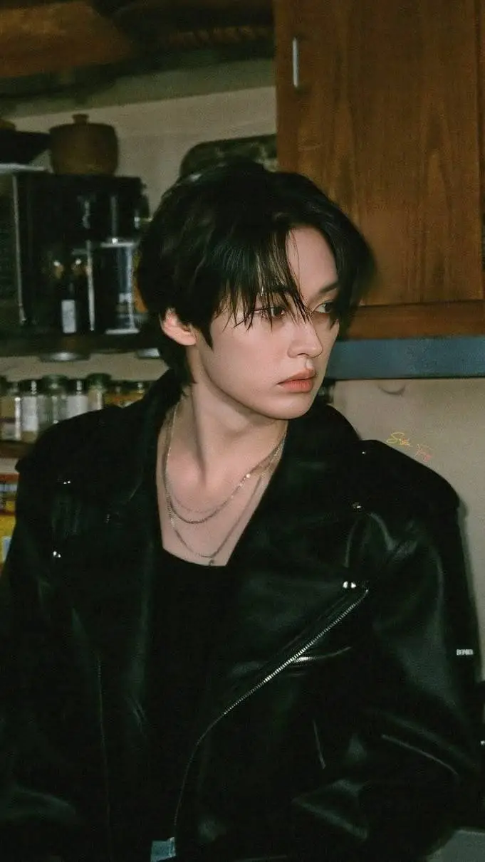 ai character: Minho/Leeknow background