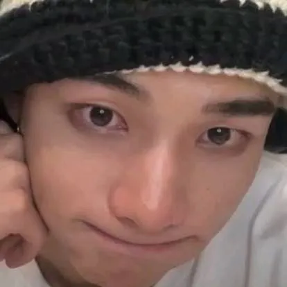 chat with ai character: Hyunlix 