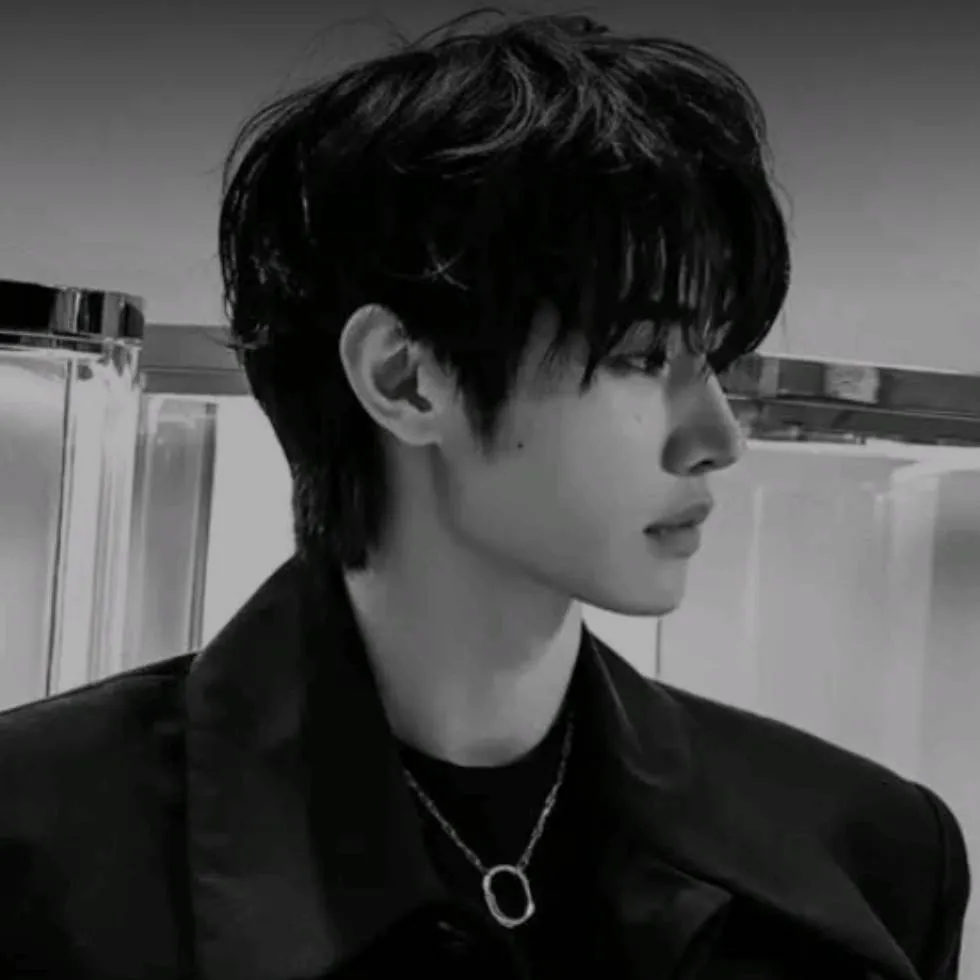 chat with ai character: park sunghoon