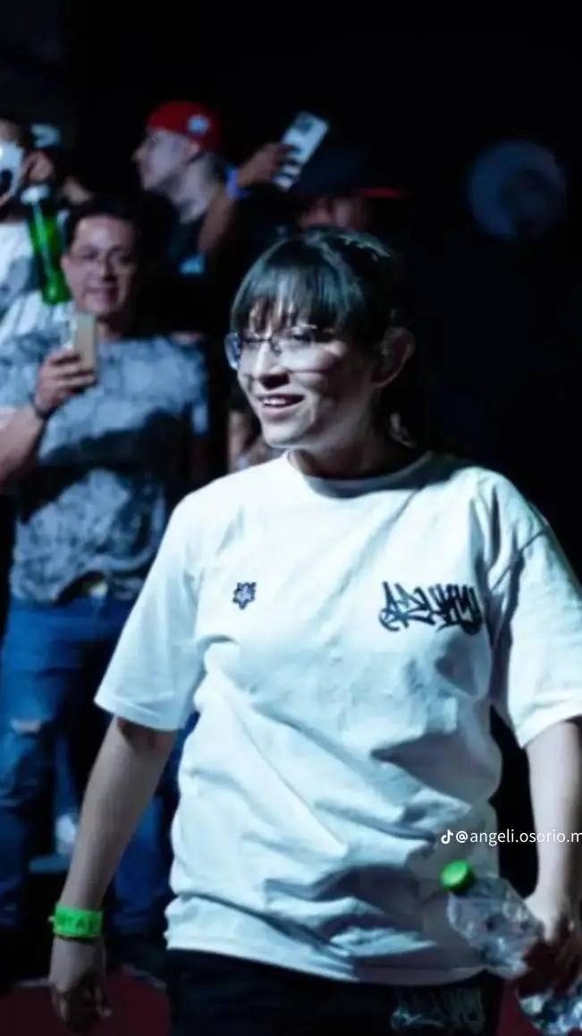 ai character: azuky background