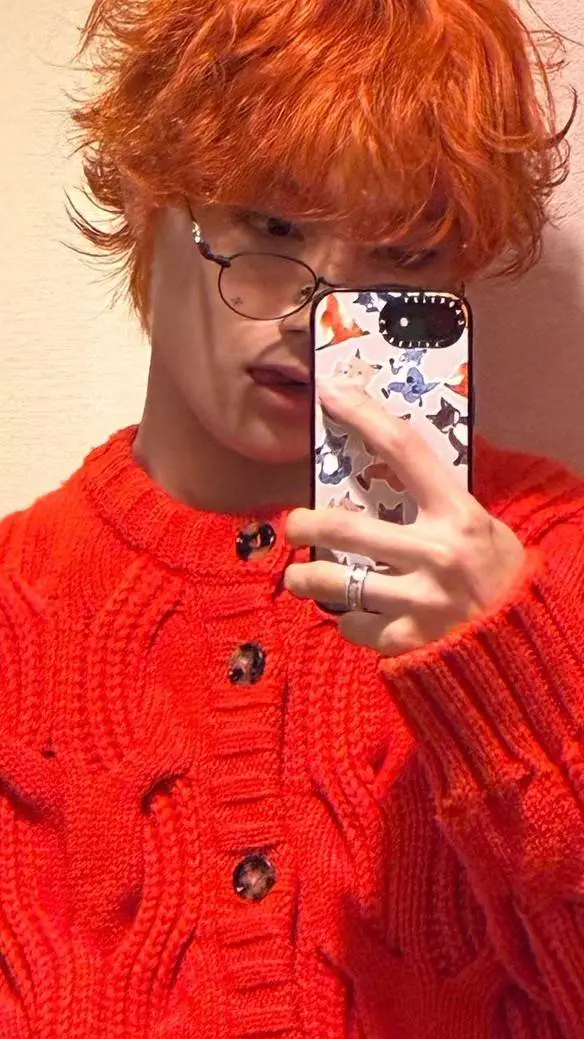 ai character: Yang Jeongin skz background