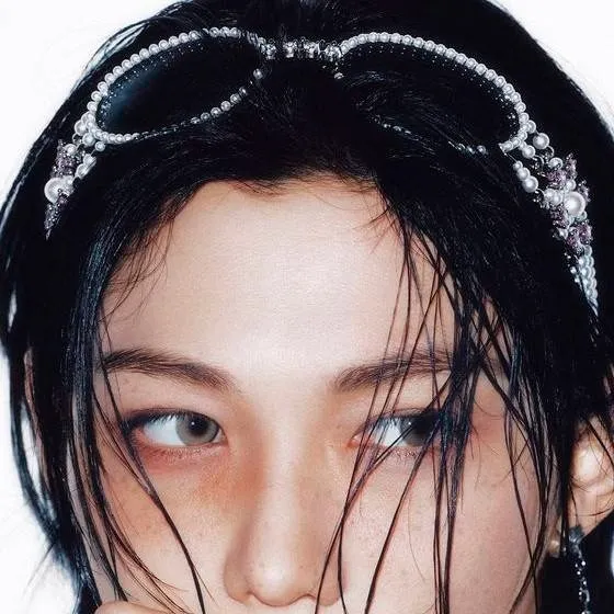 chat with ai character: Felix cheating