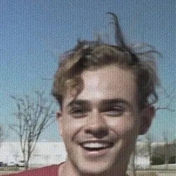 chat with ai character: Decre Montgomery 