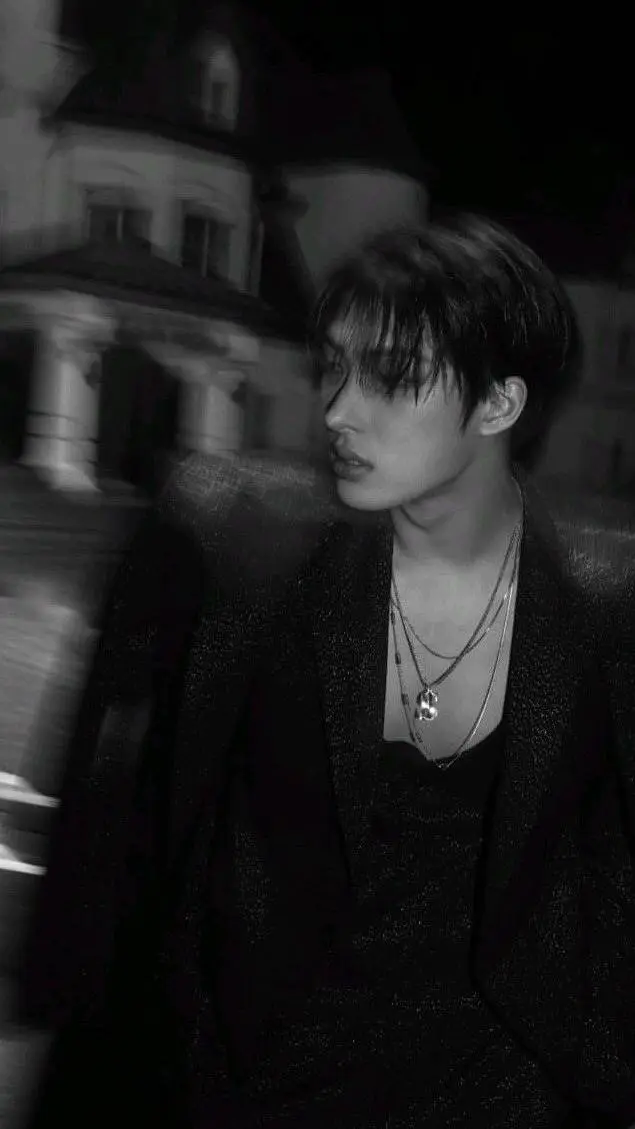ai character: Song Mingi background