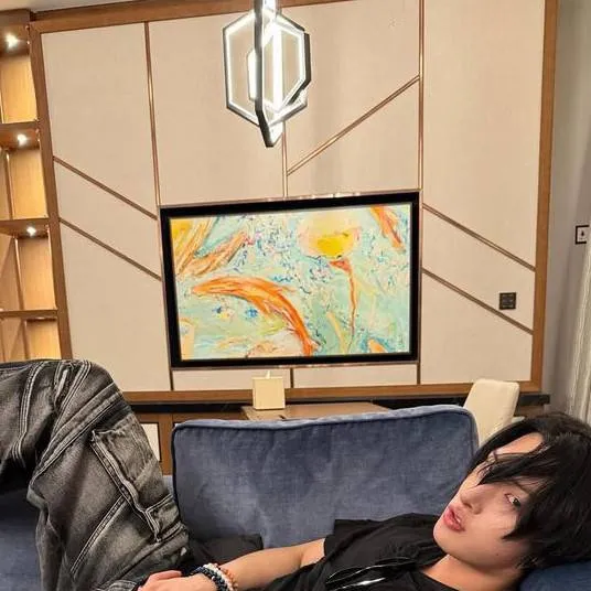 chat with ai character: Song Mingi 