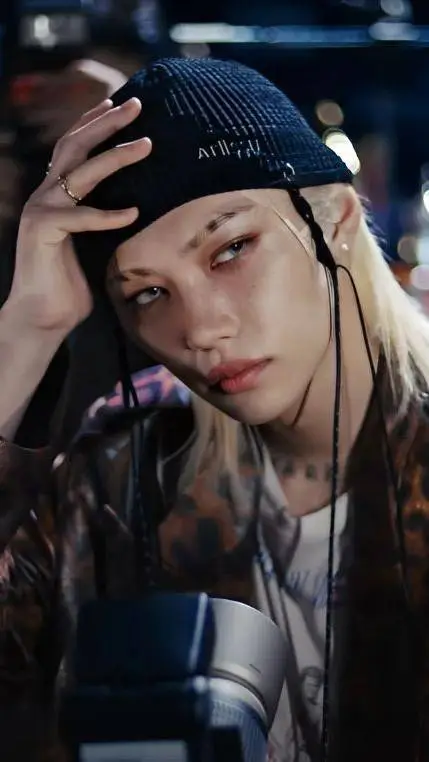 ai character: Felix SKZ background