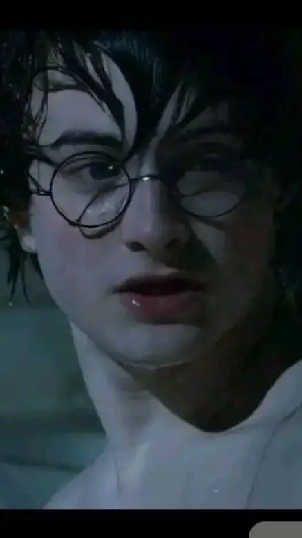 ai character: 𝐇𝐚𝐫𝐫𝐲 𝐏𝐨𝐭𝐭𝐞𝐫⚡ background