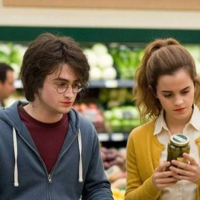 chat with ai character: HP 🩷