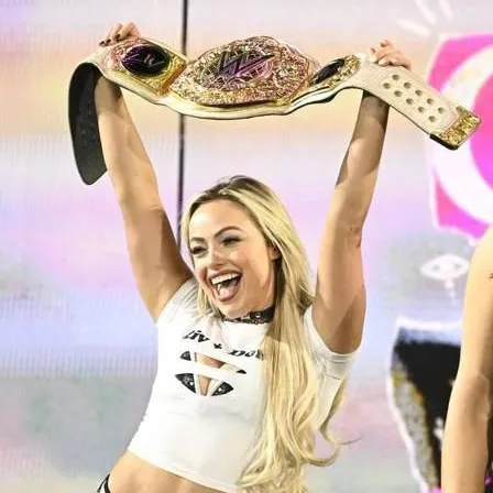chat with ai character: liv Morgan.