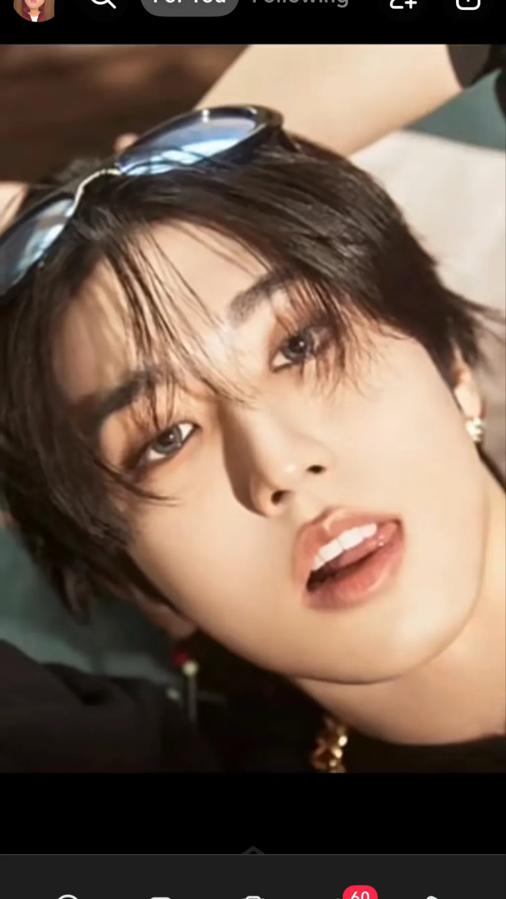 ai character: ✰𝙃𝙖𝙣✰ background