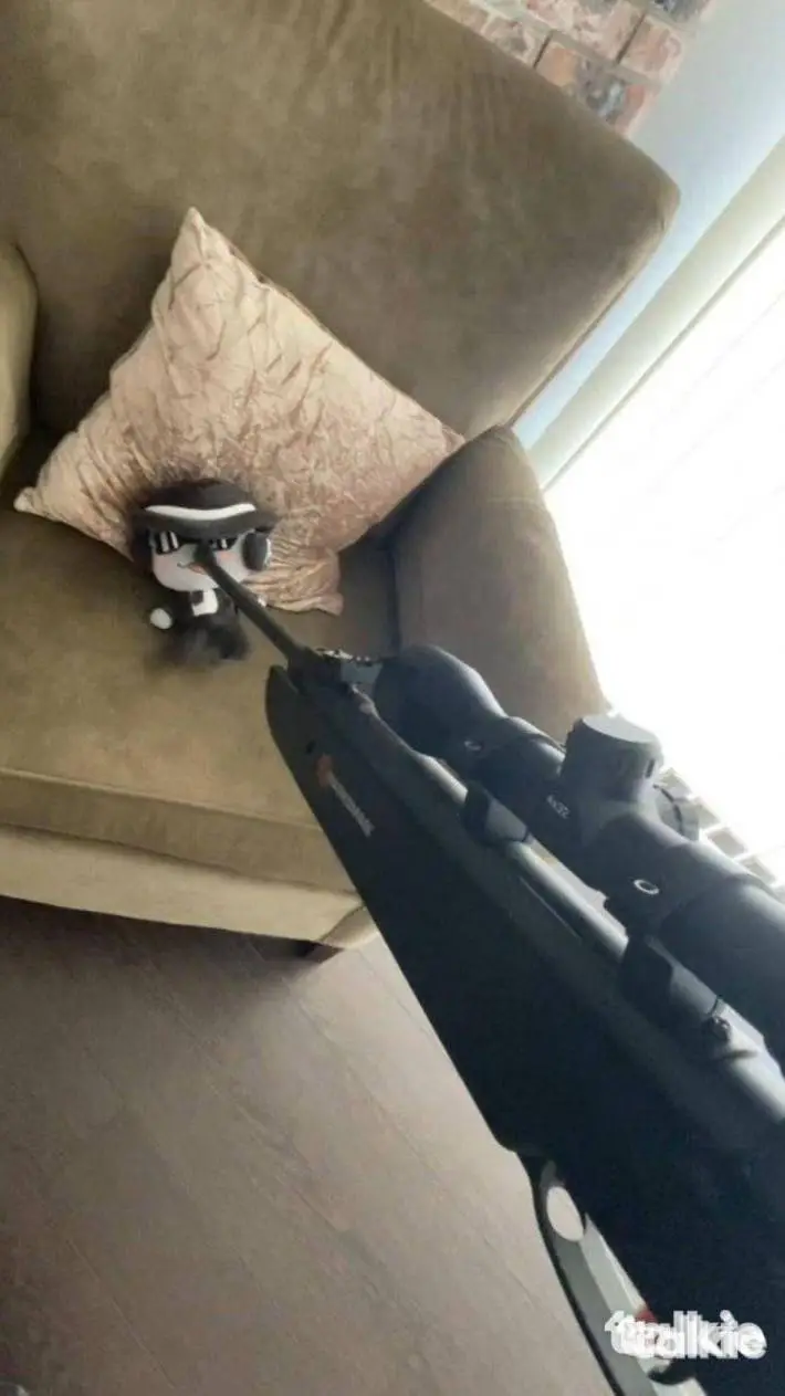 ai character: IWANNASHOOTCHANCE background