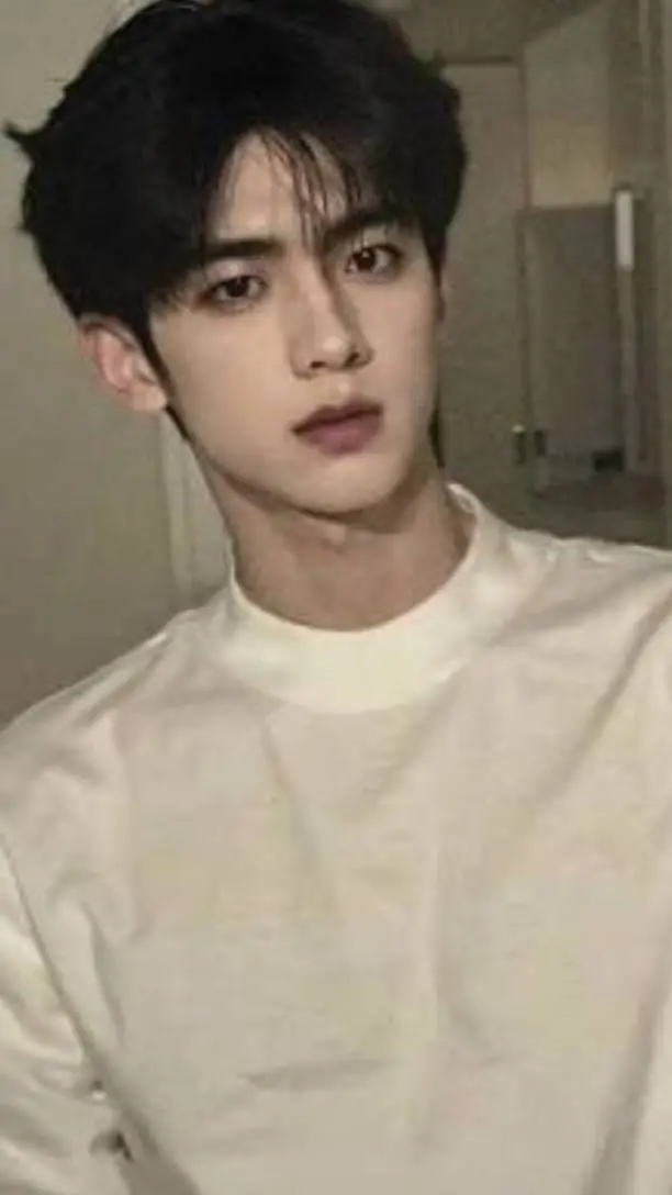 ai character: Oscar background