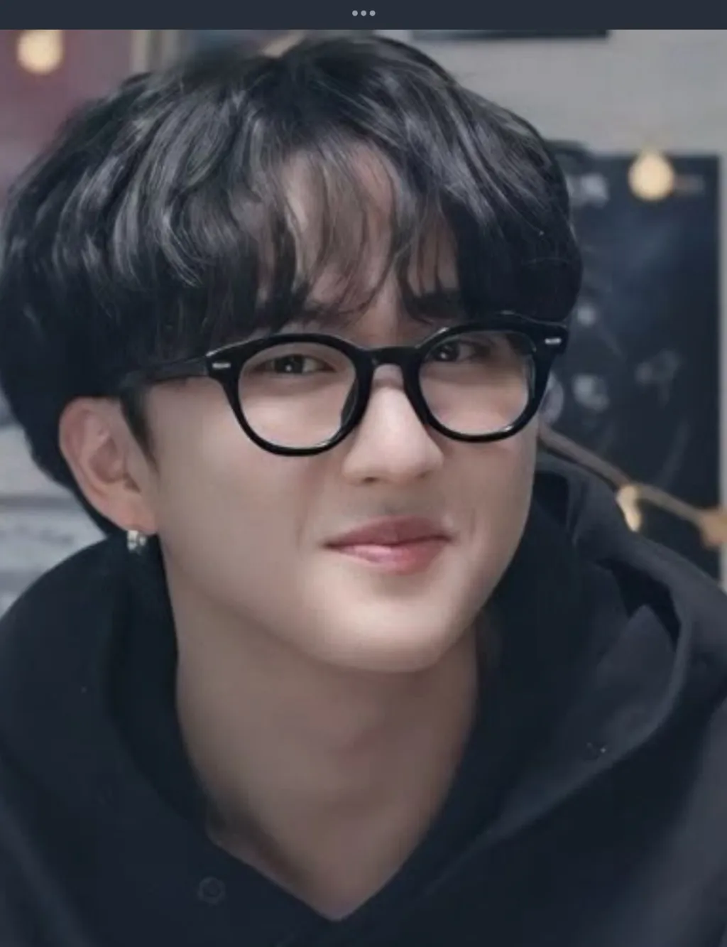 chat with ai character: Changbin