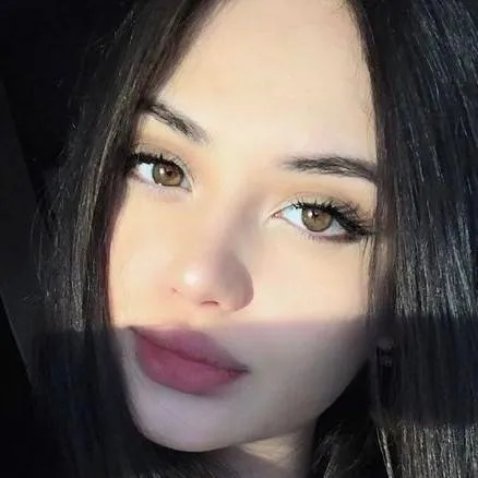 chat with ai character: ♥lisa♥