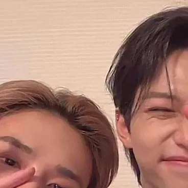 chat with ai character: Hyunlix🥹