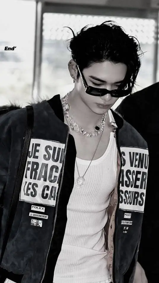 ai character: Ni-ki (ENHYPEN) background