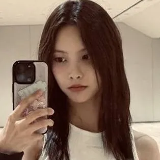 chat with ai character: 🐯¡ROH YUNAH!🐯