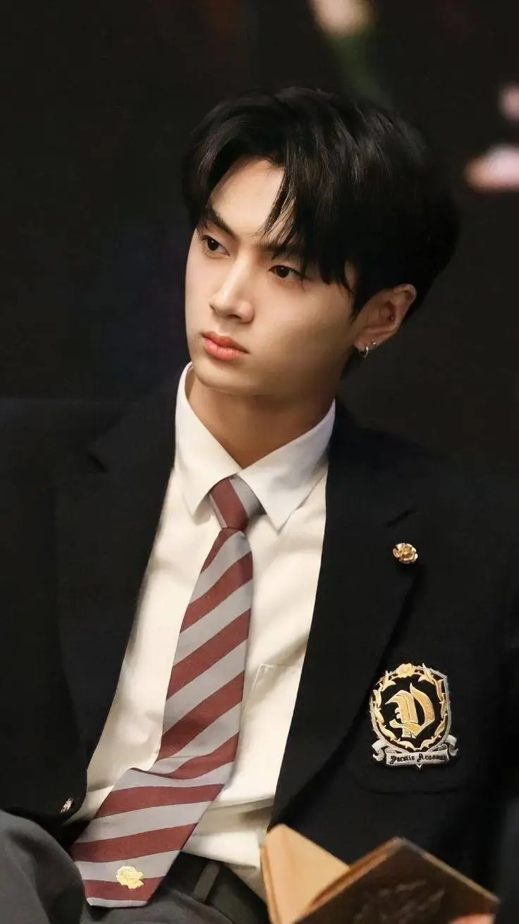 ai character: Jay! (ENHYPEN) background