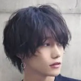 chat with ai character: korean boys