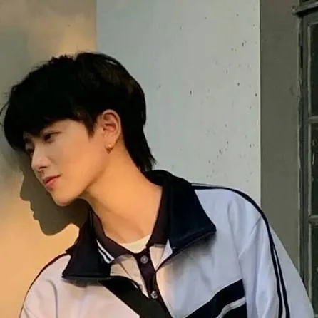 chat with ai character: your best friend