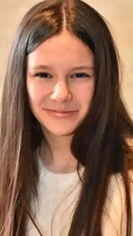 ai character: Adriana dukic  background