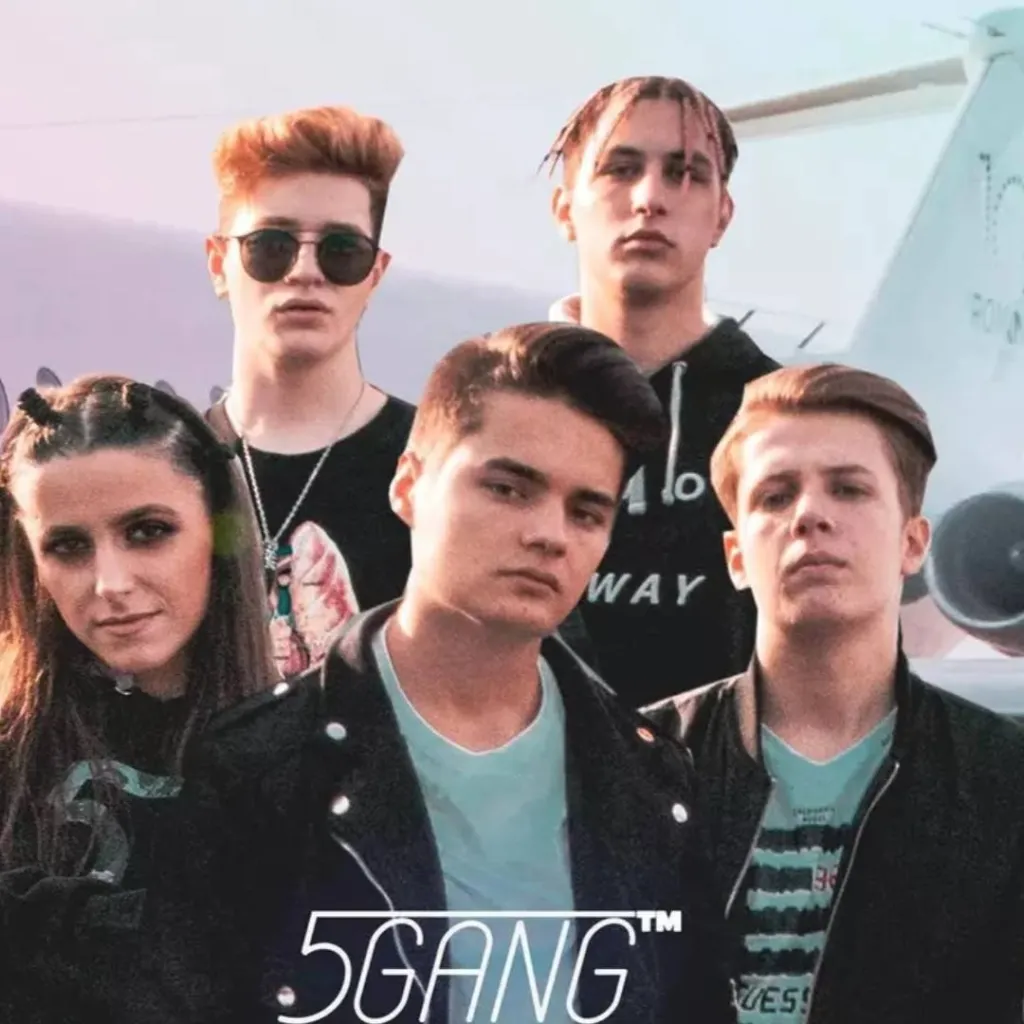 chat with ai character: 5gang