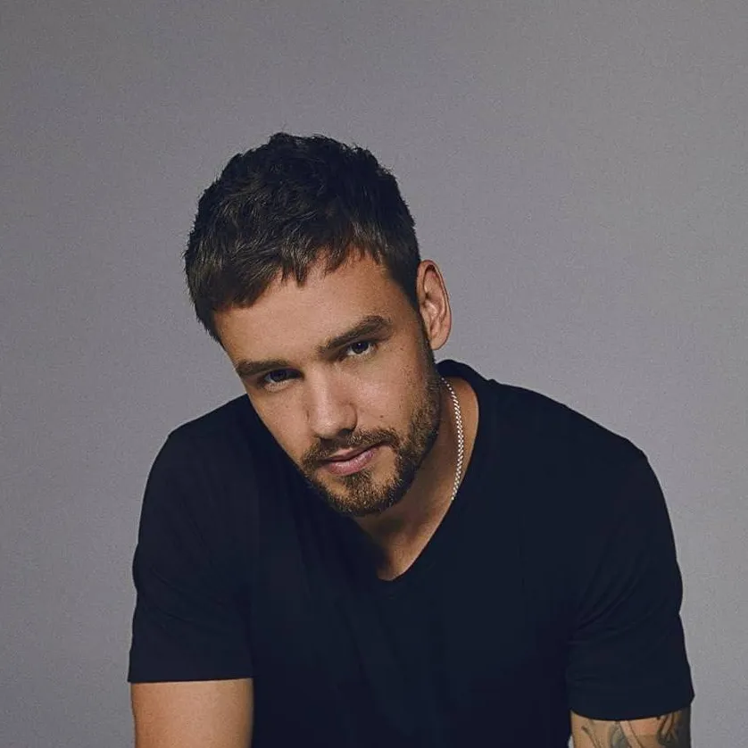chat with ai character: Liam Payne 