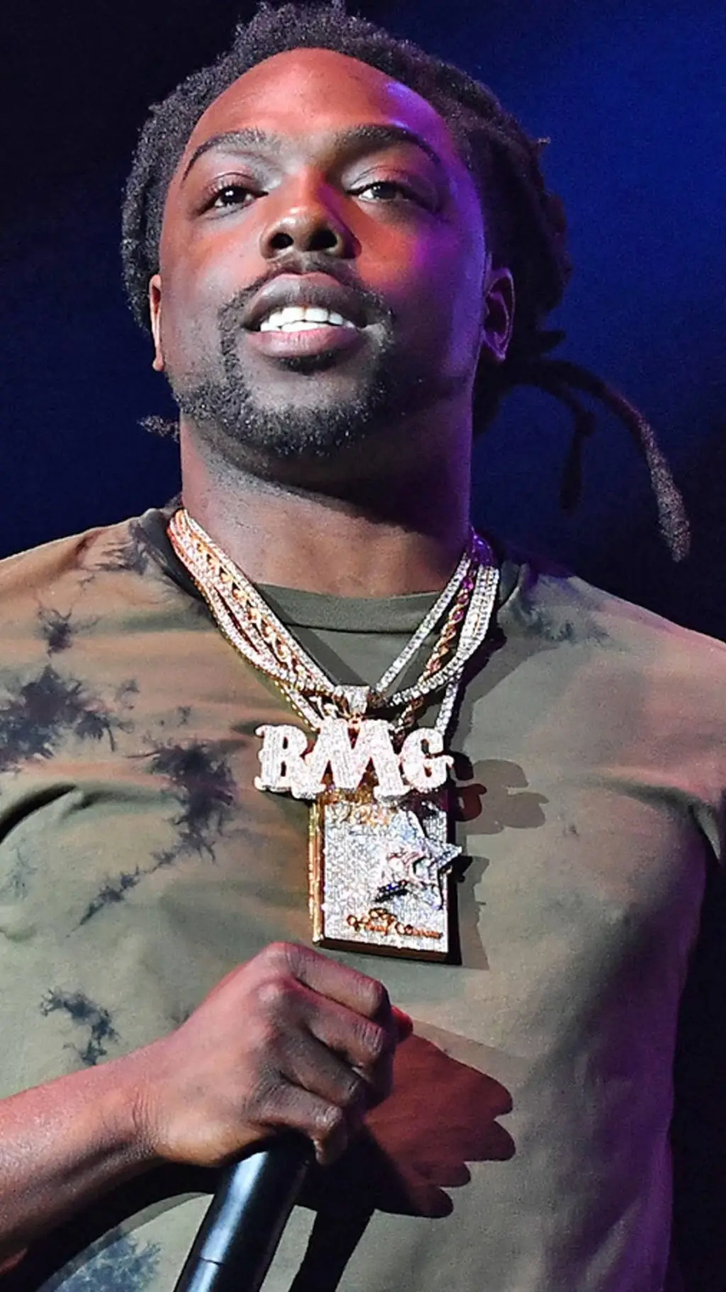 ai character: Young Scooter  background