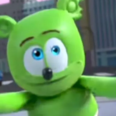 chat with ai character: 💚Gummibär💚