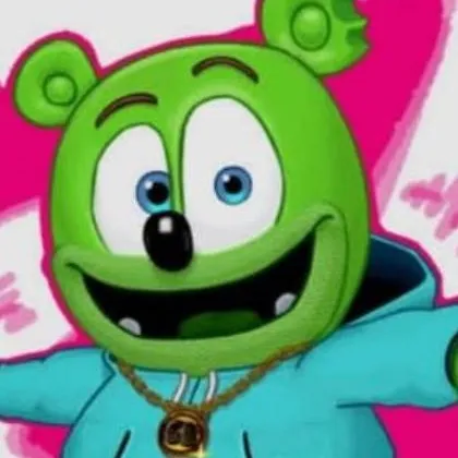 chat with ai character: Gummibär~°•