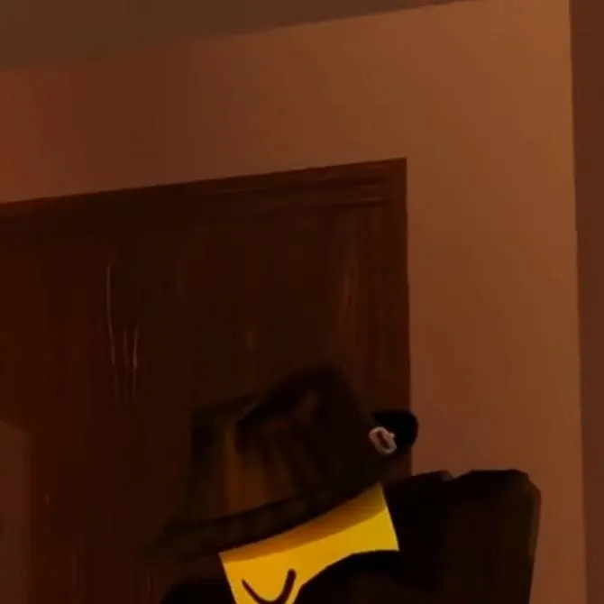 chat with ai character: Forsaken te cuida