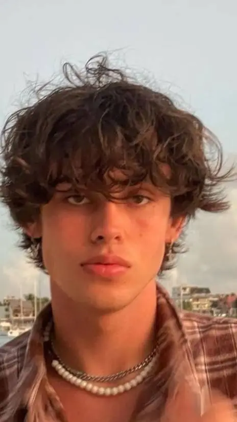 ai character: Tyler background