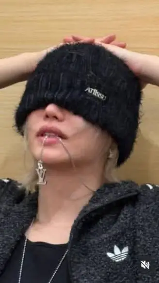 ai character: Raf background