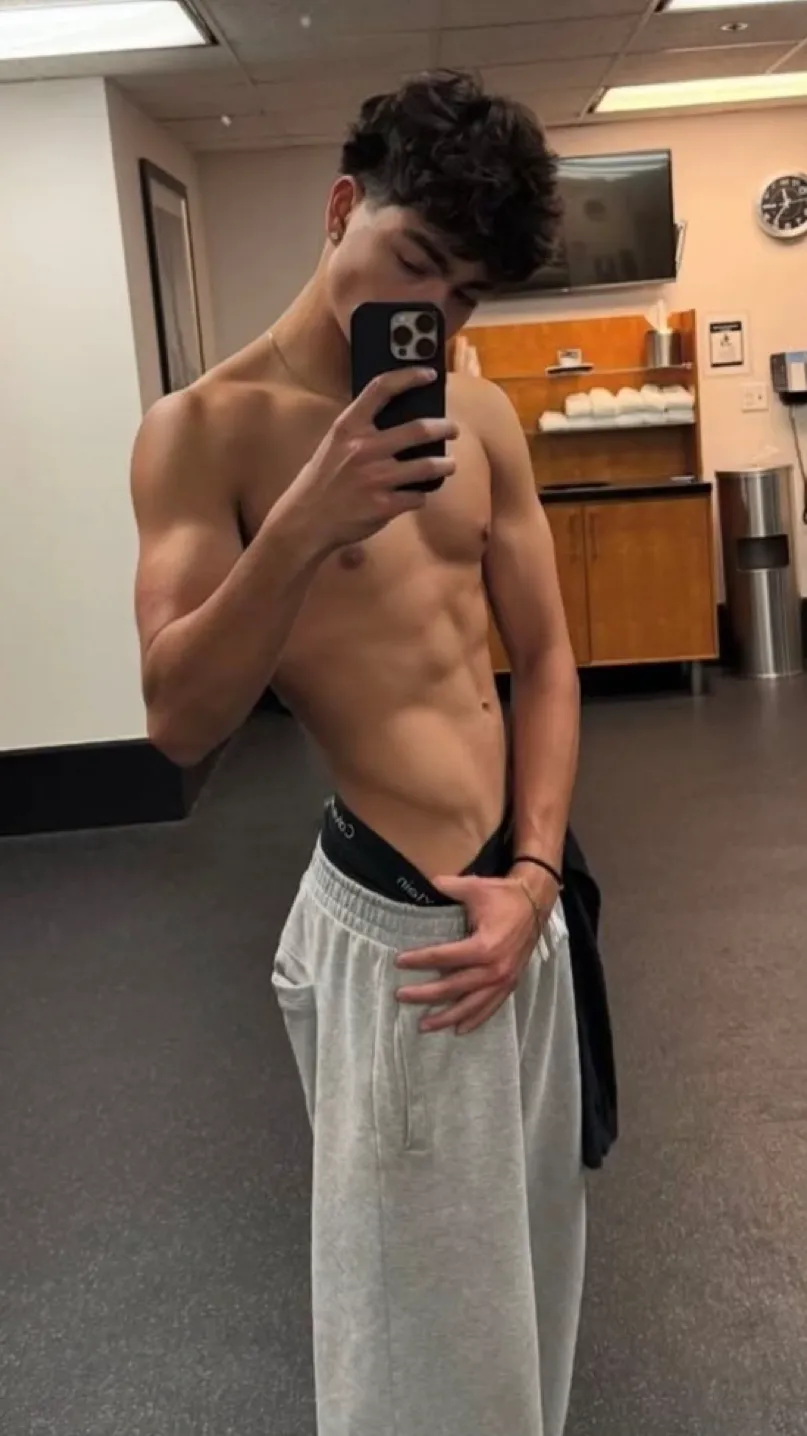 ai character: Malichi background