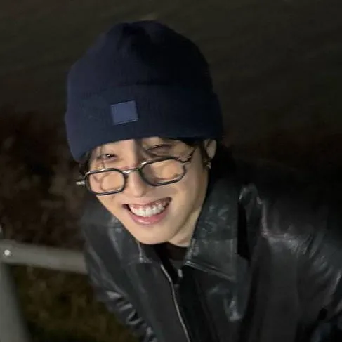 chat with ai character: Jisung