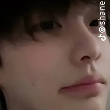 chat with ai character: @↷𝕒𝕟𝕘𝕖𝕝𝕠༄彡↢↫