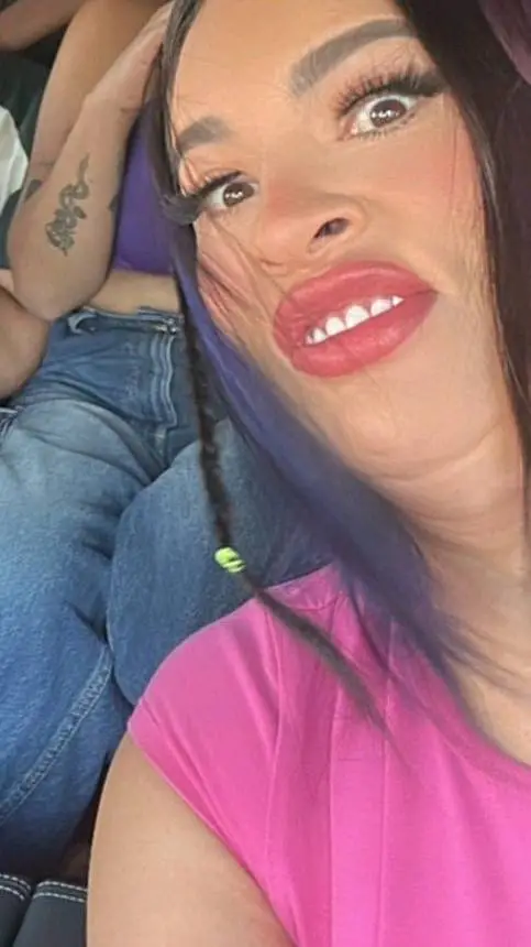 ai character: kaka fundillos  background