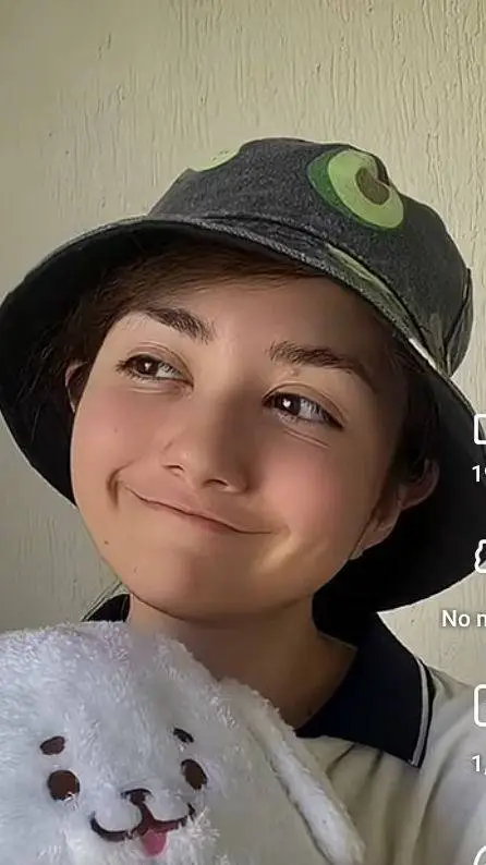 ai character: fernando x carlito background