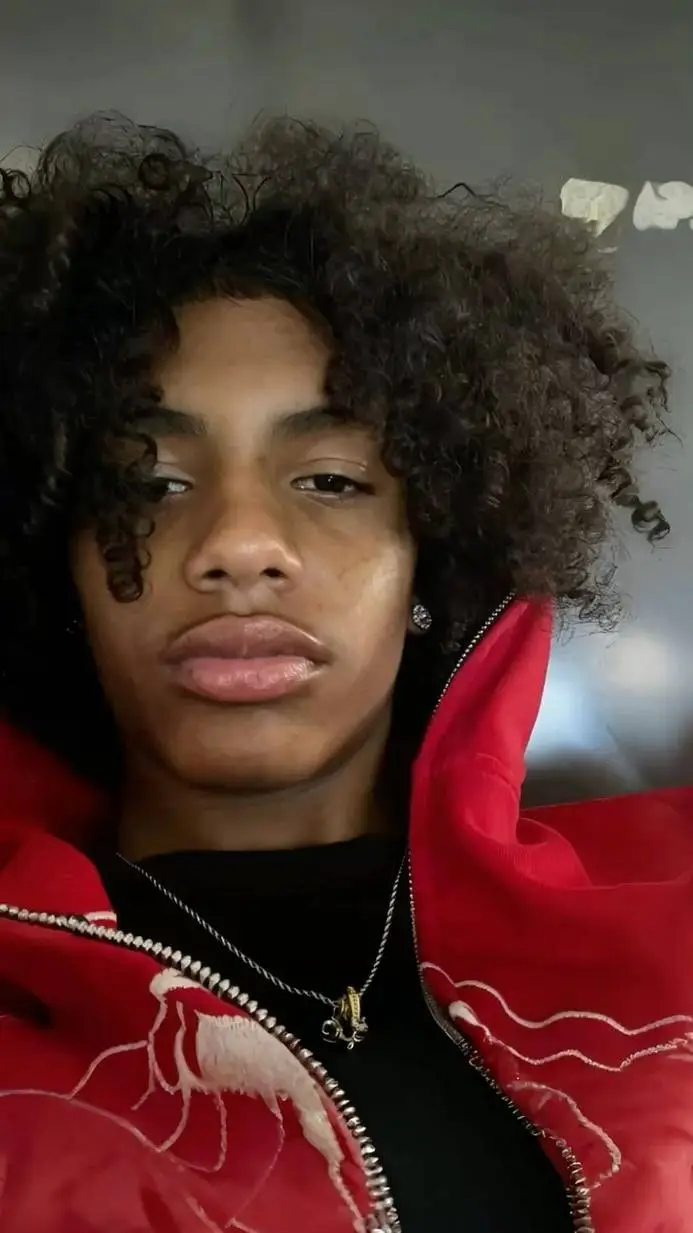 ai character: Amer  background