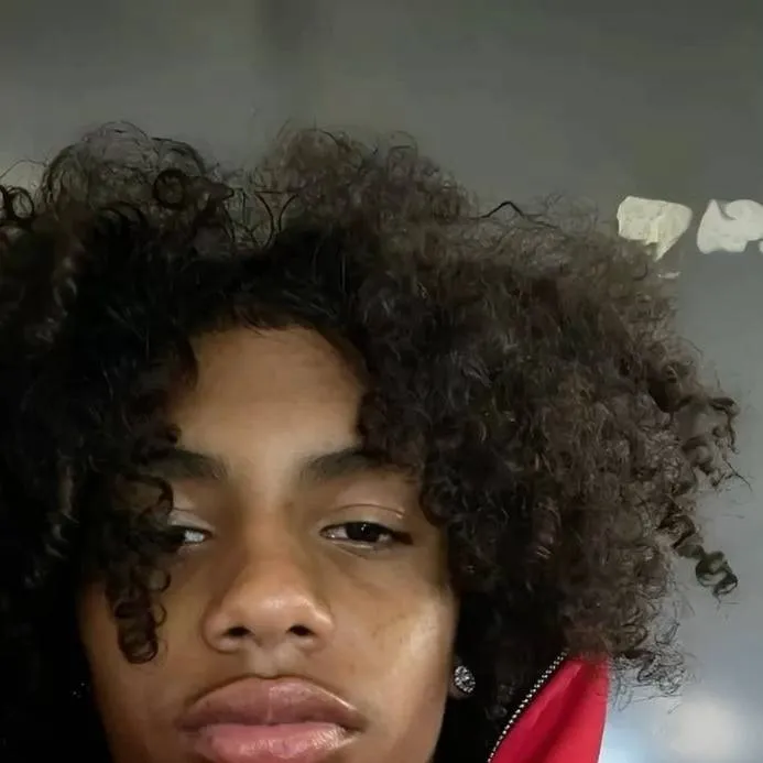 chat with ai character: Amer 