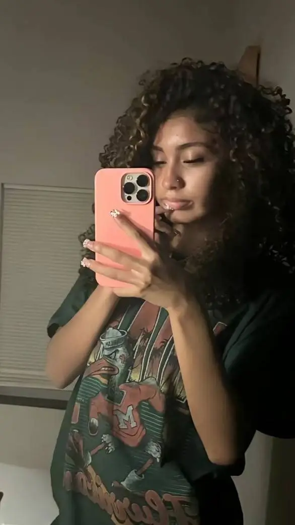 ai character: Carmen  background