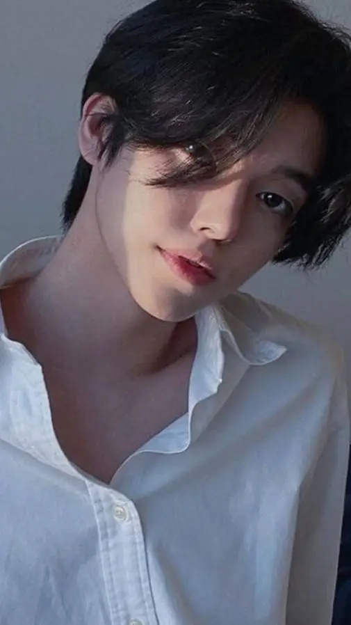 ai character: ethan walker background